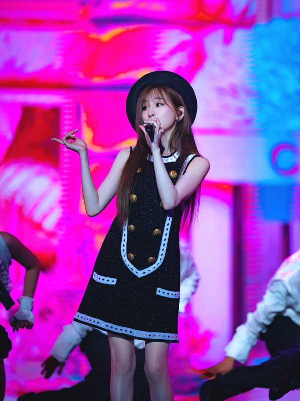 王心凌世界巡回演唱会上海站甜嗨开唱 五套全新LOOK甜美升级换不停