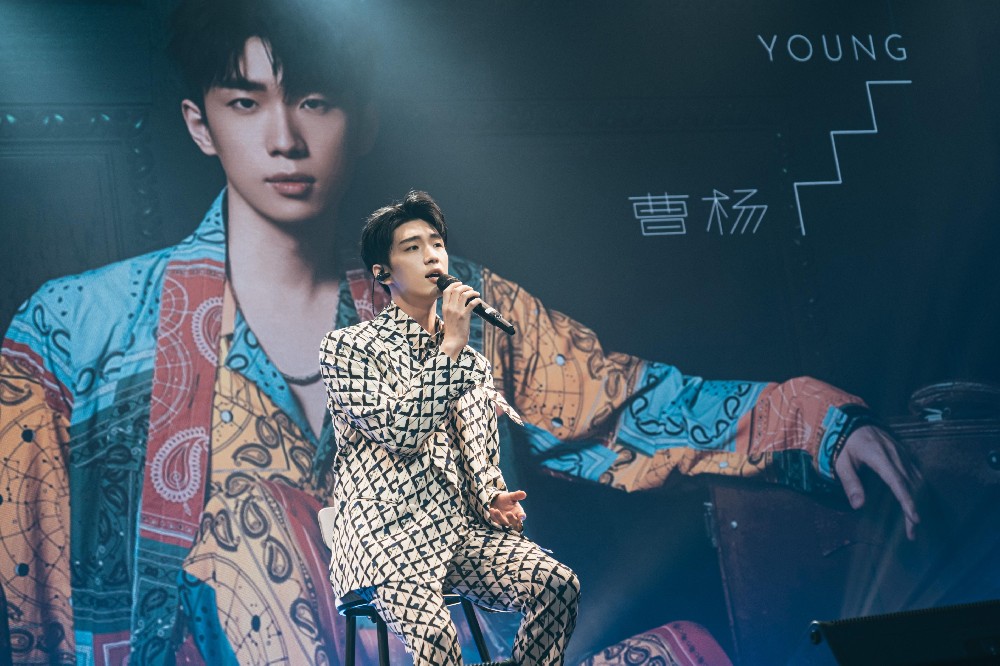 将旅行心情写成歌，曹杨时隔近三年推出新专辑《极光》